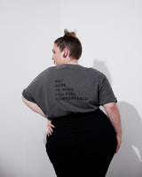 THE ROUND T | grey // black | BACK PRINT