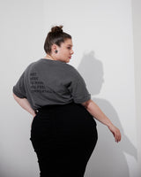 THE ROUND T | grey // black | BACK PRINT