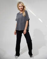 THE ROUND T | grey // black | BACK PRINT