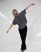 THE ROUND T | grey // black | BACK PRINT