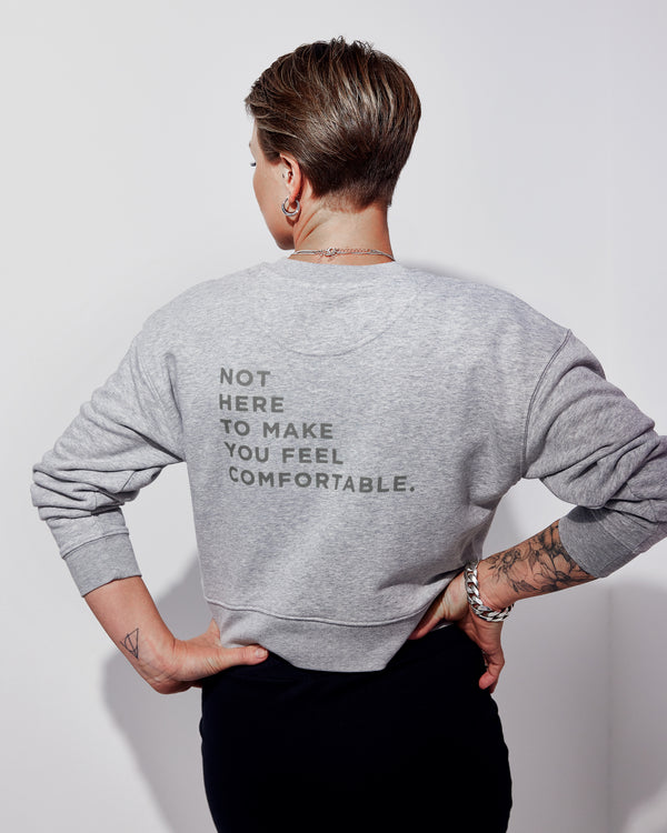 THE CROP SWEAT  |  grey // grey  |  BACK PRINT